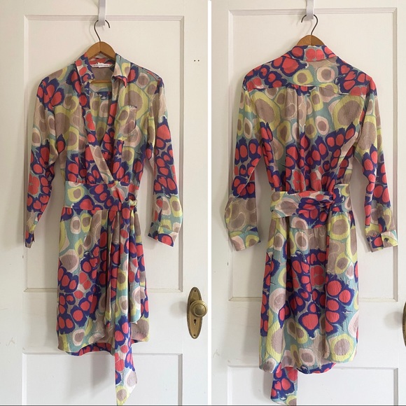 DVF Summer Wrap Silk Dress NWOT - Picture 3 of 11